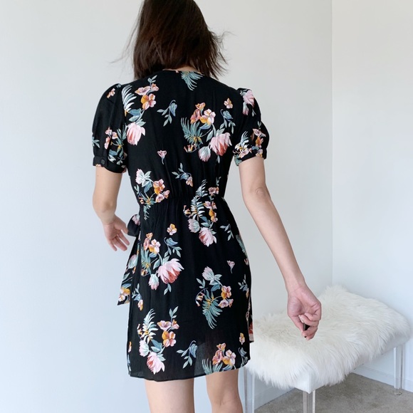 SUMMER SALE ! OLIVIA Faux wrap floral dress - Picture 6 of 7